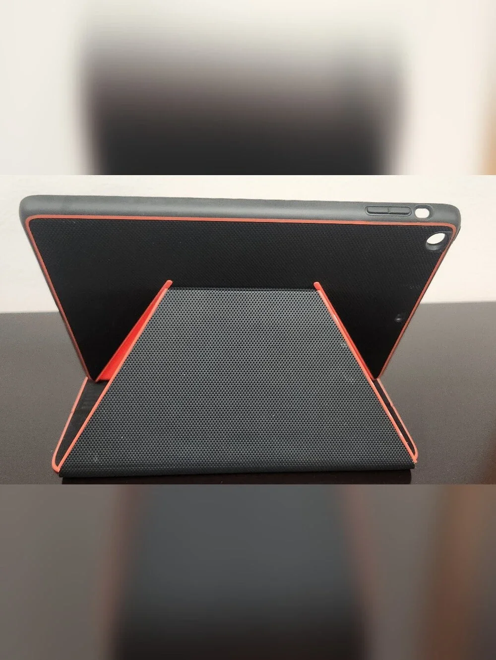 Speck Red & Black iPad AIR Case cover